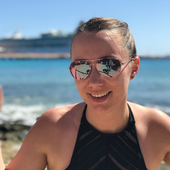 Meet your Posher, Jill - Picture 1 of 1